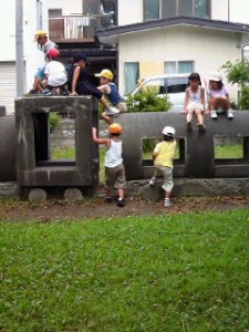 公園　汽車