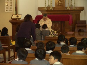 七五三の祝福　教会1