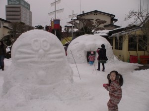 ドラえもんの雪像